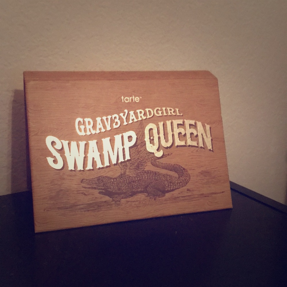 Tarte x Grav3yardgirl Swamp Queen palette